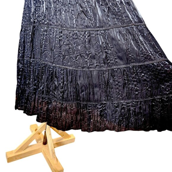 Y2K Womens Maxi Skirt Black Tiered Crinkle Irresdescent Whimsigoth Size M 8 10 - Picture 4 of 10